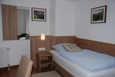 Ein Bett oder Betten in einem Zimmer der Unterkunft Hotel Rest Inn