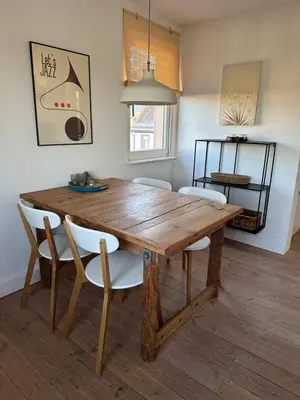 Grundriss der Unterkunft 3 Zimmer-Küche-Bad Wohnung im Dachgeschoß eines kernsanierten 3 Familienhauses