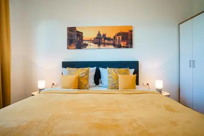 Ein Bett oder Betten in einem Zimmer der Unterkunft Hotel am Schafbaum