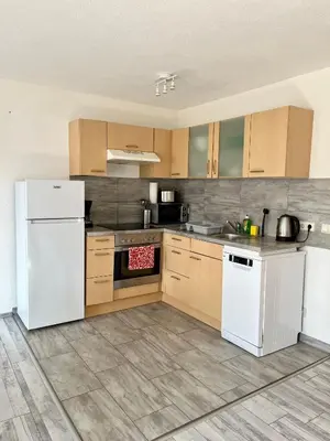Küche/Küchenzeile in der Unterkunft Audi - Neckarsulm - Bad - Küche - Balkon - 4 Personen