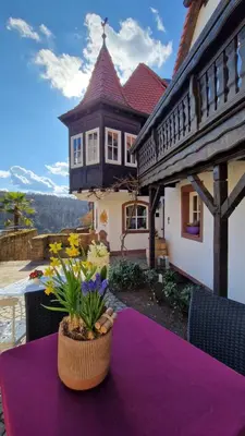 Ein allgemeiner Bergblick oder ein Berglick von des Hotels aus