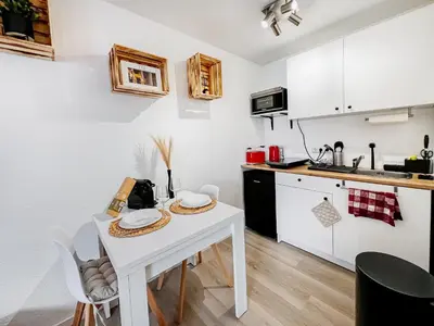 Küche/Küchenzeile in der Unterkunft Cozy Studi Apartment - Kaiserslautern