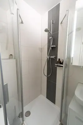 Ein Badezimmer in der Unterkunft Maisonette - Stilvoll und Ruhig, Urban Design, Yoga