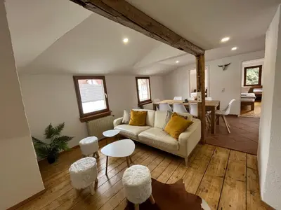 Ein Sitzbereich in der Unterkunft Ferienwohnung am Schloss