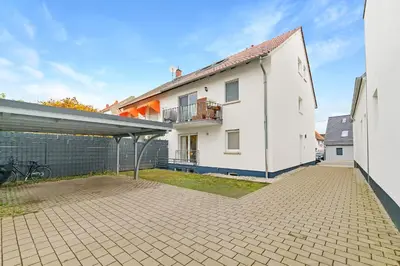 Das Gebäude in dem sich die Ferienwohnung befindet