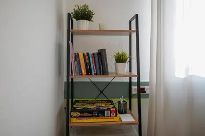 Die Bibliothek in der Ferienwohnung
