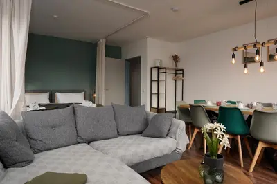 Ein Sitzbereich in der Unterkunft Große, gemütliche 4-Zimmer-Ferienwohnung mit guter Verkehrsanbindung im Süden von Heidelberg