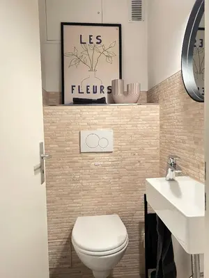 Ein Badezimmer in der Unterkunft Modernes Designer-Apartment für 7 Gäste - 80qm in zentraler Lage, Self-Check-In