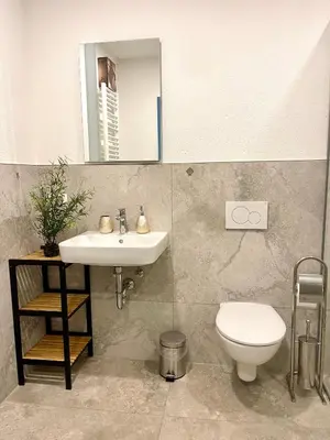 Ein Badezimmer in der Unterkunft Goldstadt Studio Suite- City Apartament Schlössle Zentrum Pforzheim