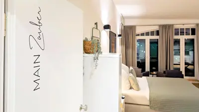 Ein Sitzbereich in der Unterkunft Mainzauber Apartments Miltenberg