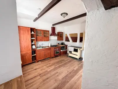 Küche/Küchenzeile in der Unterkunft Stilvolles City Haus mit 2 Bädern & Parkplatz, 75 qm Innenstadt
