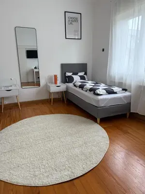 Ein Bett oder Betten in einem Zimmer der Unterkunft Projektunterkunft Wörth nähe MIRO - Mercedes Benz - Dachser