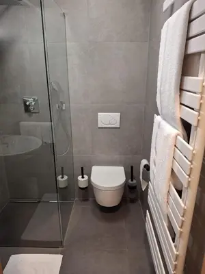 Ein Badezimmer in der Unterkunft Hotel am Hardtsee