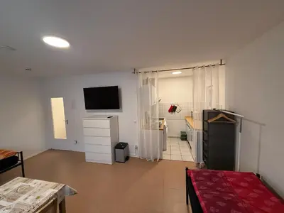 TV/Unterhaltungsangebot in der Unterkunft Nice and quiet studio apartment in a central location