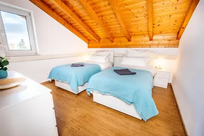 Ein Bett oder Betten in einem Zimmer der Unterkunft Lichtdurchflutetes Raumwunder, 115qm, 2 Stöckig