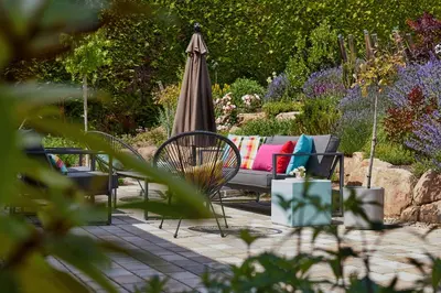Ein Garten an der Unterkunft Winzerlodge, Wohnung Kirchberg