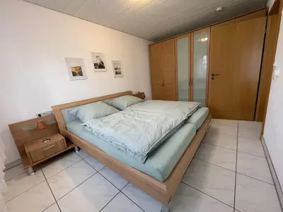 Ein Bett oder Betten in einem Zimmer der Unterkunft Ferienwohnung in Zaberfeld