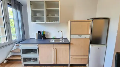 Küche/Küchenzeile in der Unterkunft Helle Wohnung mit Balkon perfekt für Monteure und Arbeiter