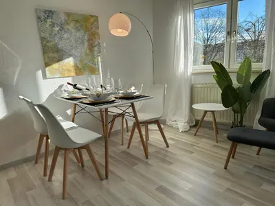 Ein Sitzbereich in der Unterkunft BELLA - Business&Family - 200m zum Schloßeingang, Parkplatz, SmartTV, Netflix, Waschmaschine, 24h Checkin, 41qm, WLAN