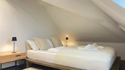 Ein Bett oder Betten in einem Zimmer der Unterkunft LudwigsHome Zentral, Spacious, 120qm, Klima
