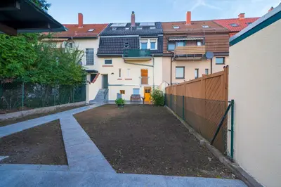 Das Gebäude in dem sich die Ferienwohnung befindet