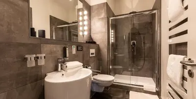 Ein Badezimmer in der Unterkunft Hotel Luise