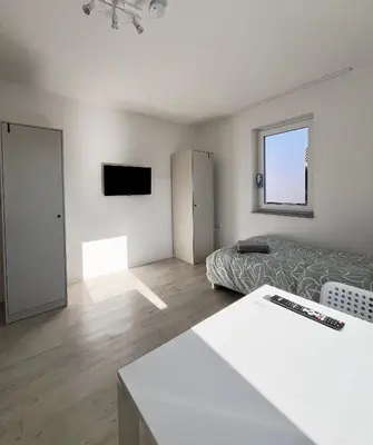 TV/Unterhaltungsangebot in der Unterkunft Ganze Wohnung - Küche - Balkon - Parkplatz - WLAN - bis zu 6 Personen