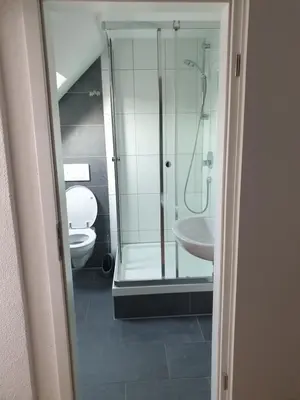 Ein Badezimmer in der Unterkunft Gemütliche Dachsuite im Herzen von Heilbronn