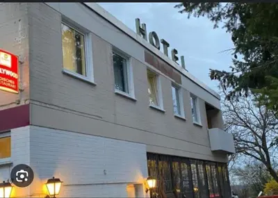 Das Gebäude in dem sich das Hotel befindet