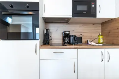 Küche/Küchenzeile in der Unterkunft N8 - Business-Appartment-Hotel by Villa Dörr