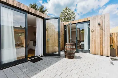 Das Gebäude in dem sich die Ferienwohnung befindet