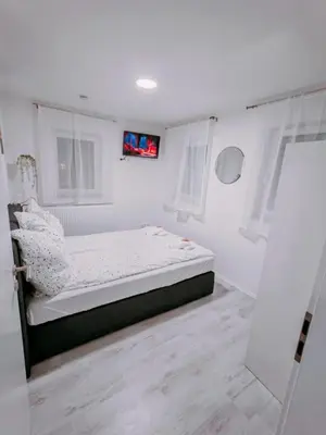 Ein Bett oder Betten in einem Zimmer der Unterkunft Charmantes schickes Apartment