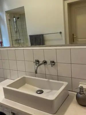 Ein Badezimmer in der Unterkunft Quadrate Hostel Mannheim Z5 Denkmalschutz