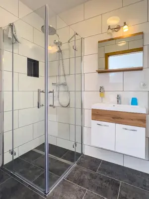 Ein Badezimmer in der Unterkunft Hotel Restaurant Traube Kallstadt