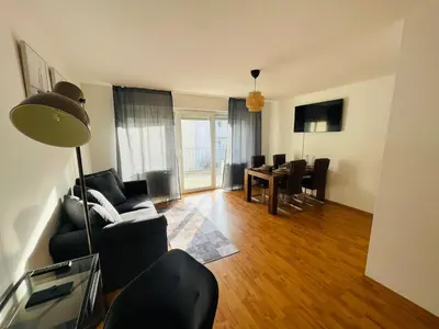 TV/Unterhaltungsangebot in der Unterkunft Sonnige, zentralgelegene Wohnung