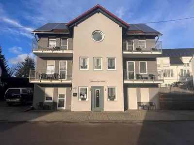 Das Gebäude in dem sich die Ferienwohnung befindet