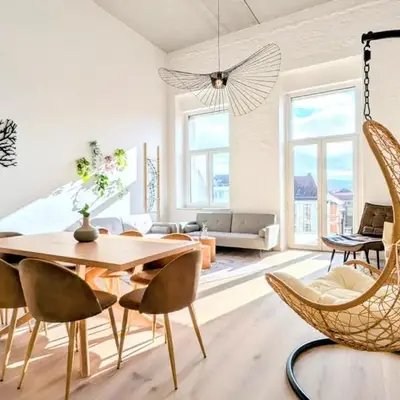 Velaris - Stilvolle Lofts & Penthouses - Premium Wohnen mit Parkplatz & Workstations