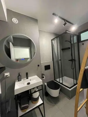 Ein Badezimmer in der Unterkunft Waldstadt Charme Hideaway Küche-Balkon-Netflix