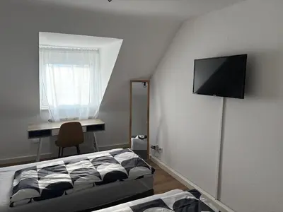 TV/Unterhaltungsangebot in der Unterkunft City Nest Ettlingen - nähe Wasenpark
