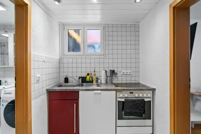 Küche/Küchenzeile in der Unterkunft SE01 Work & Stay in Pfungstadt