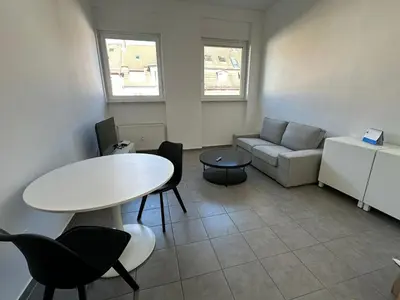 Ein Sitzbereich in der Unterkunft 2-Zimmer Wohnung Würzburger Straße - Innenstadtlage Aschaffenburg