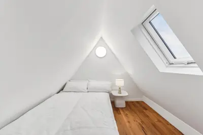 Ein Bett oder Betten in einem Zimmer der Unterkunft STARLIVING Premium Home I 4,5 Schlafzimmer für 8 Gäste