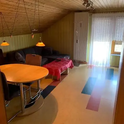 klimatisiere Dachwohnung in Weinsberg-Gellmersbach
