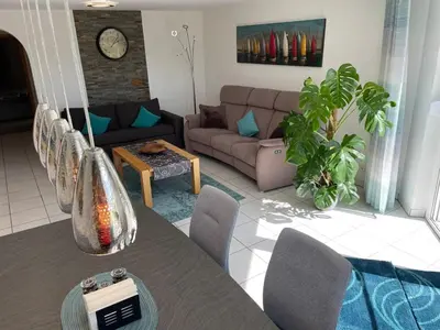Ein Sitzbereich in der Unterkunft Sonnige Südwohnung mit Terrasse, Badesee
