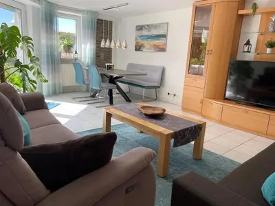 TV/Unterhaltungsangebot in der Unterkunft Sonnige Südwohnung mit Terrasse, Badesee