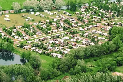 Naturlandschaft in der Nähe des Campingplatzes