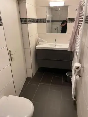 Ein Badezimmer in der Unterkunft Gaststätte Wiesengrund