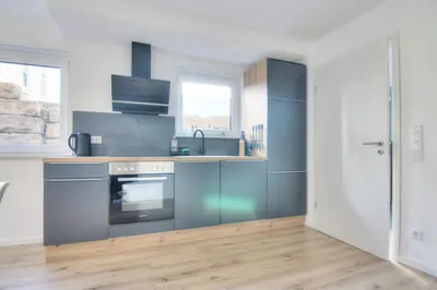 Küche/Küchenzeile in der Unterkunft Modernes Wohlfühl-Apartment mit Glasfaser-WLAN, Parkplatz in der Nähe & Küche in Bad Wimpfen