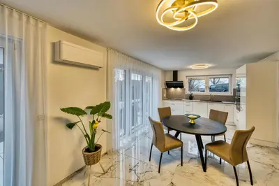 Ein Sitzbereich in der Unterkunft Modernes großes Apartment zentrumsnah Business und Urlaub