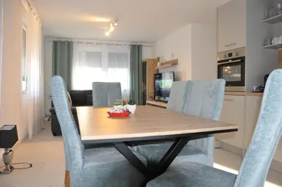 Küche/Küchenzeile in der Unterkunft Modern Apartment in B'heim EG Nr 2